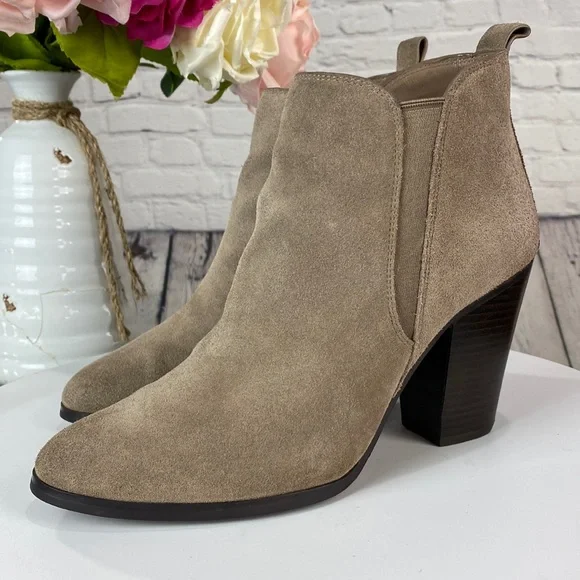 MICHEAL KORS Tan Suede High Heel Slip On Ankle Boots - Picture 1 of 17